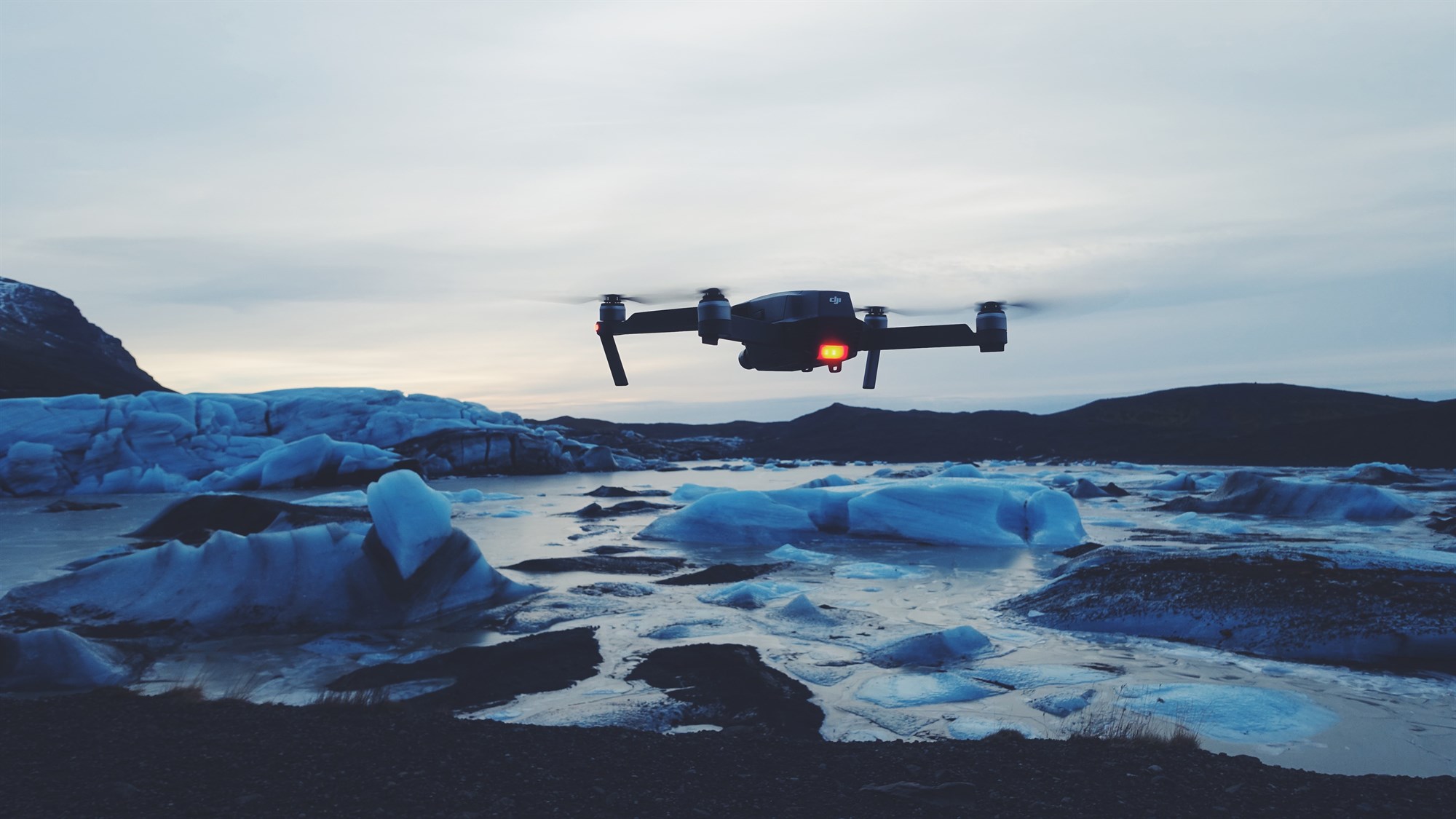 Spædbarn husdyr Punktlighed Flying A Drone & Aerial Photography In Iceland | Lotus Car Rental